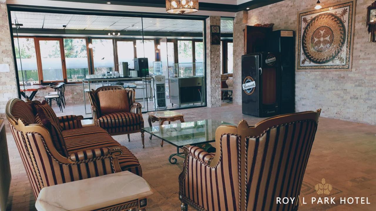 Royal Park Hotel Corlu Bed And Breakfast 泰基尔达 外观 照片
